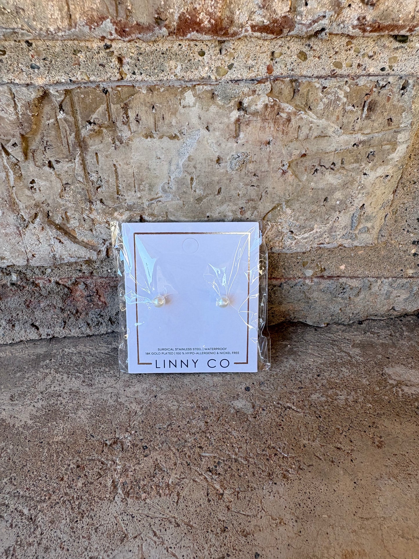 Linny Co. Pearl Stud Earrings