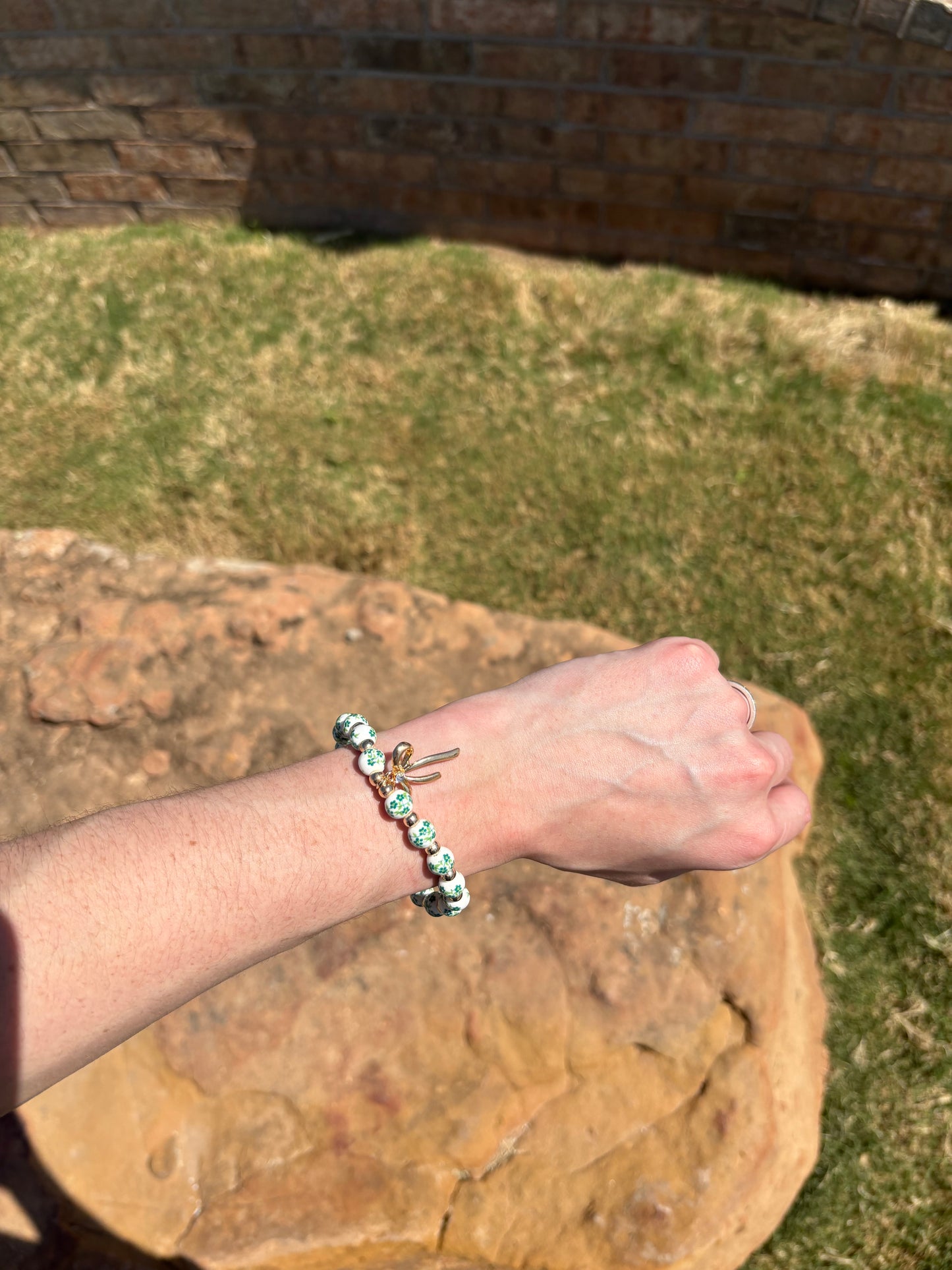 Floral Pattern Bow Bracelet