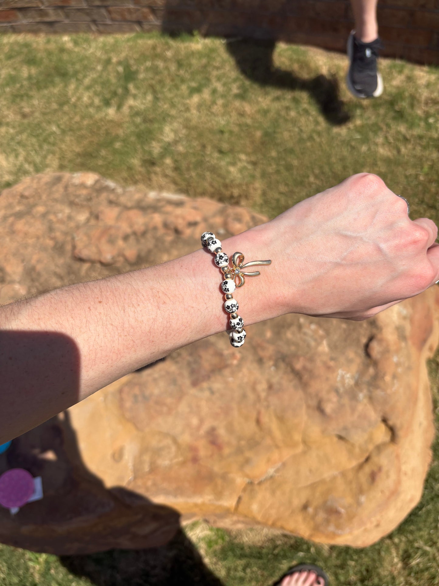 Floral Pattern Bow Bracelet